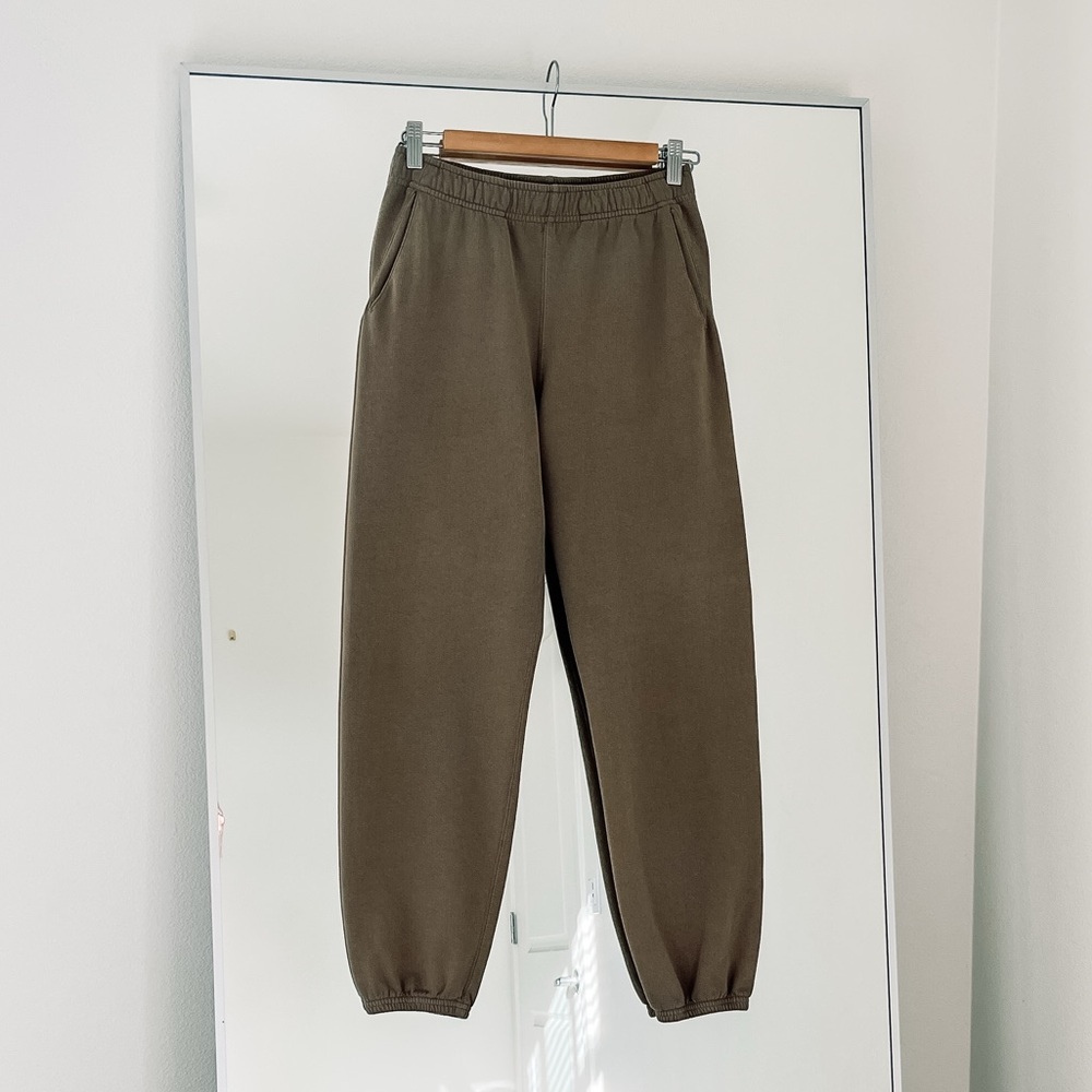 Buck Mason Vintage Interloop Sweatpant and Pima L/S Boxy Crew set in Birch